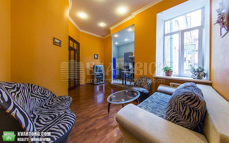 Sell 3-room apartment. Киев,  Малая Житомирская — photo 1