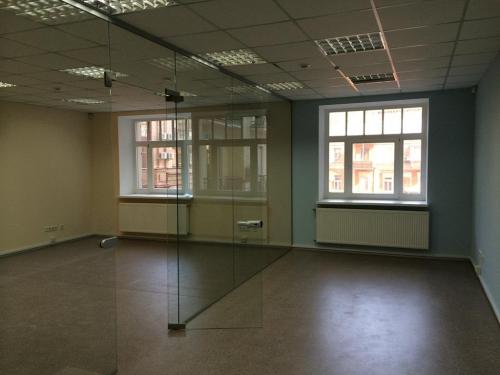 Rent out office. Киев, Ирининская — photo 2