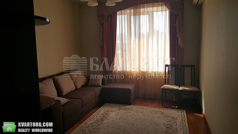 Rent out 3-room apartment. Киев,  Московская — photo 5