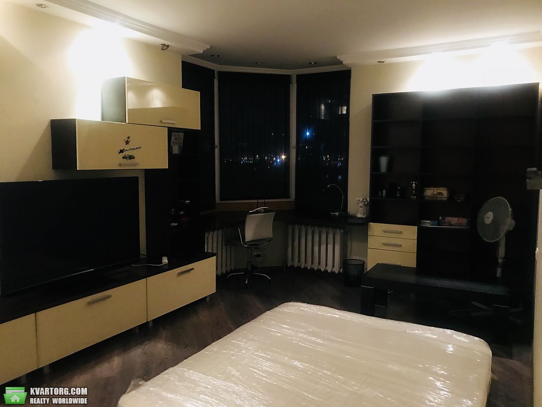 Sell 2-room apartment. Киев,  Бажана — photo 2