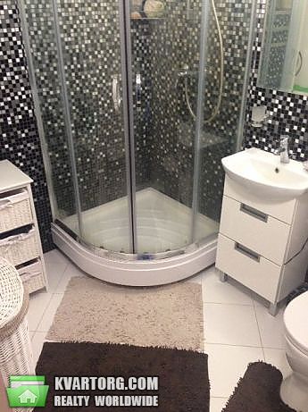 Rent out 2-room apartment. Киев,  Оболонская — photo 4