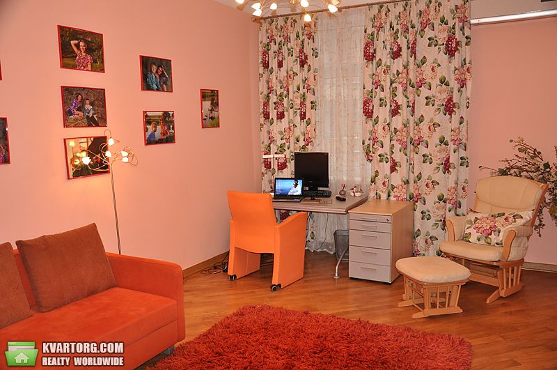 Rent out 4-room apartment. Киев,  Старонаводницкая — photo 2
