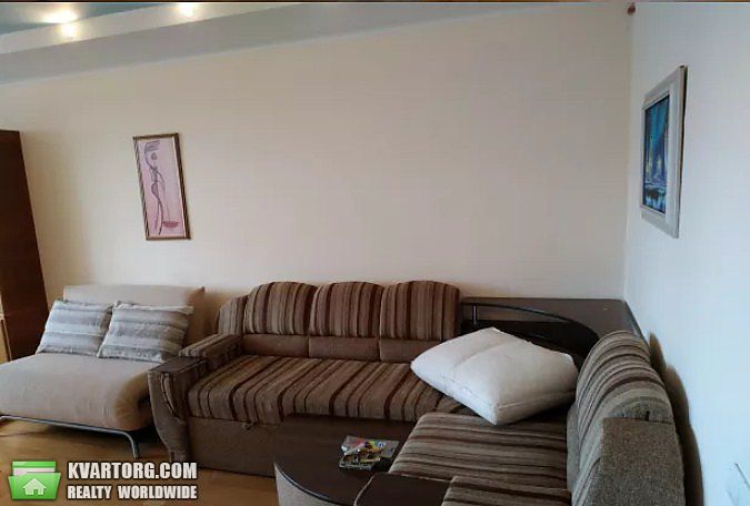 Rent out 3-room apartment. Киев,  Лебедева-Кумача — photo 3