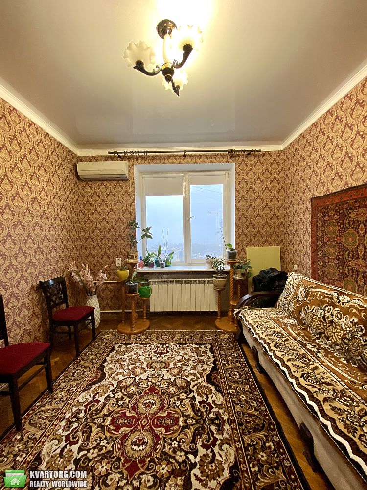 Sell 2-room apartment. Киев,  Щорса — photo 1