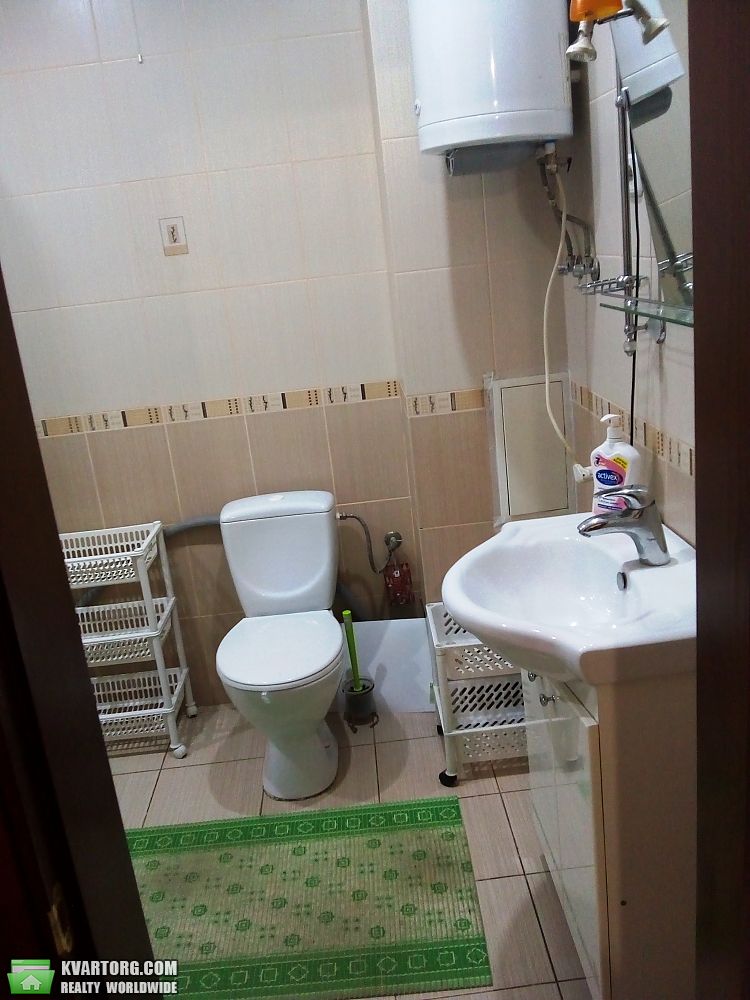 Rent out 1-room apartment. Киев, Голего — photo 8
