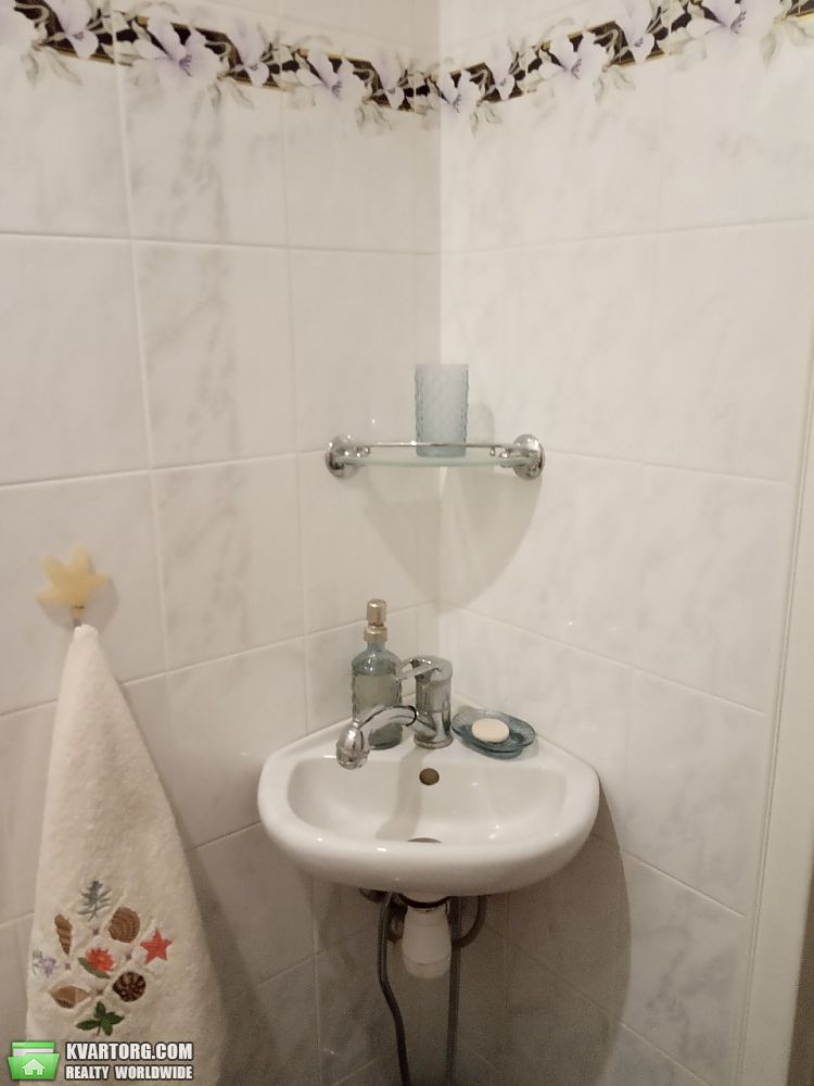 Sell 3-room apartment. Киев,  Ломоносова — photo 1