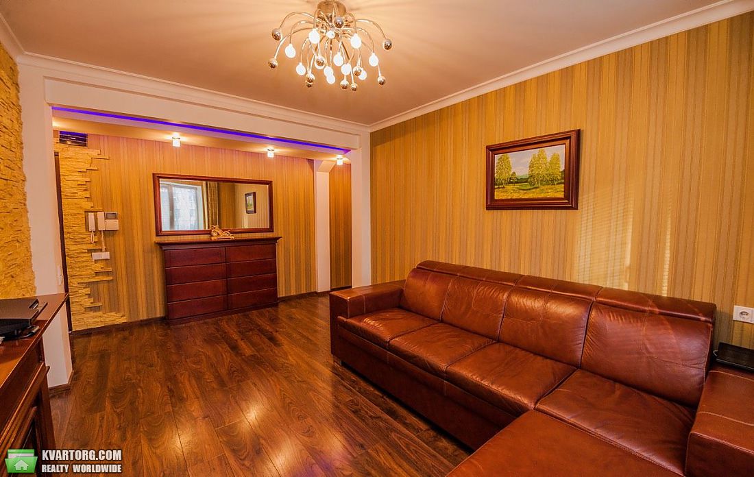 Sell 3-room apartment. Днепропетровск, Братьев Трофимовых — photo 1