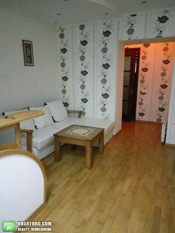 Rent out 2-room apartment. Киев,  Гончара — photo 1