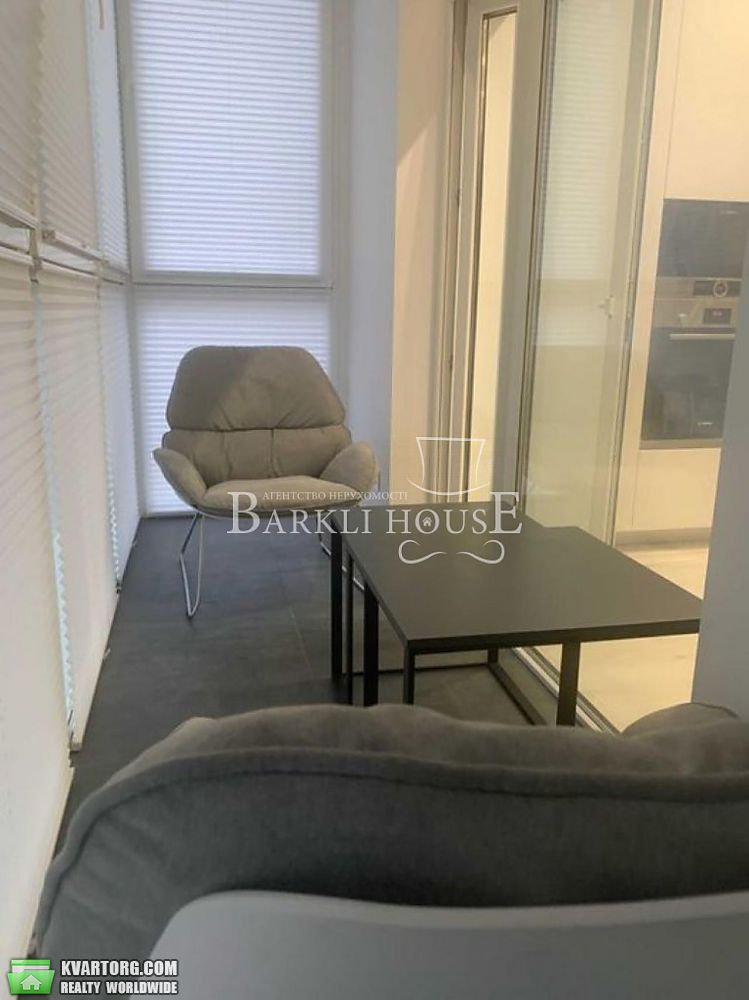 Rent out 2-room apartment. Киев,  Барбюса — photo 2