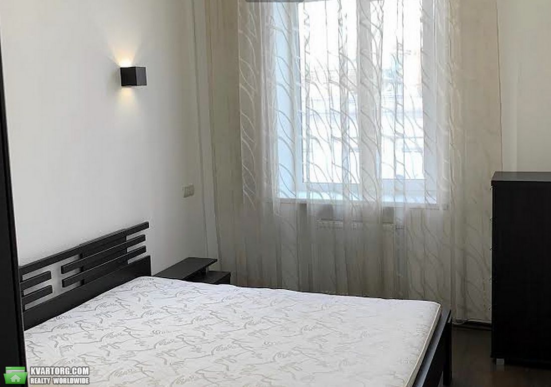 Rent out 2-room apartment. Киев,  Саксаганского — photo 8