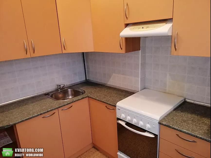 Rent out 2-room apartment. Киев,  Институтская — photo 6