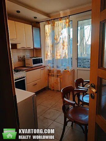 Rent out 3-room apartment. Киев, Миколайчука — photo 8