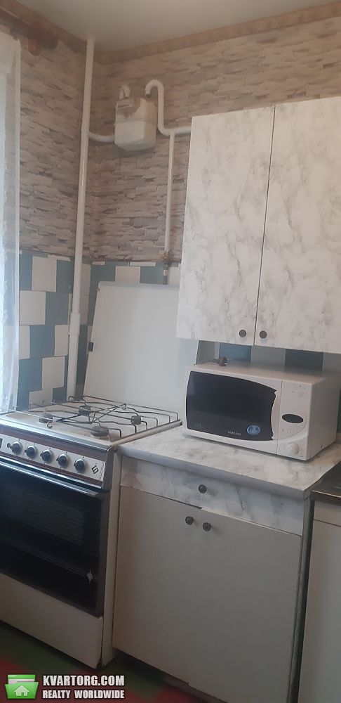 Rent out 2-room apartment. Киев, Слобожанский — photo 1