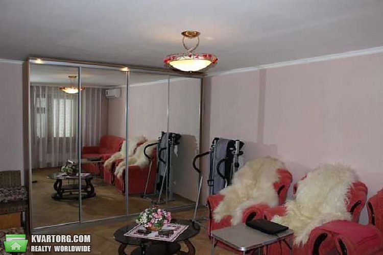 Sell 2-room apartment. Киев,  Маяковского — photo 3