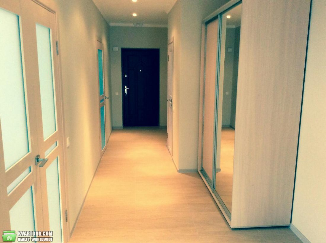 Rent out 3-room apartment. Киев,  Лебедева-Кумача — photo 7