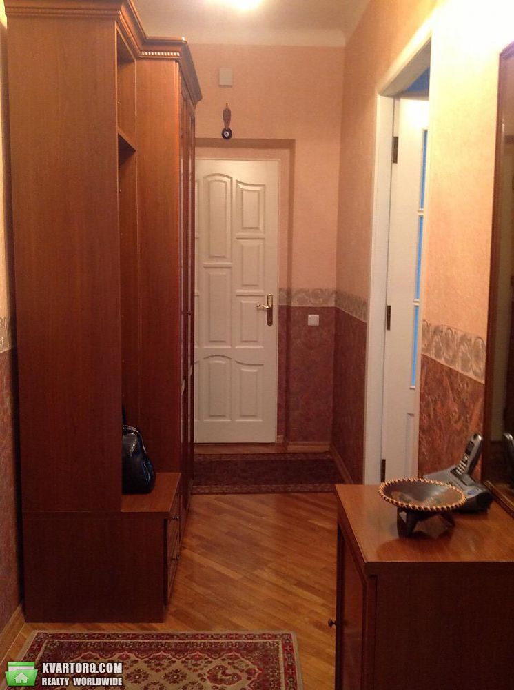 Rent out 2-room apartment. Киев,  Семьи Хохловых — photo 7