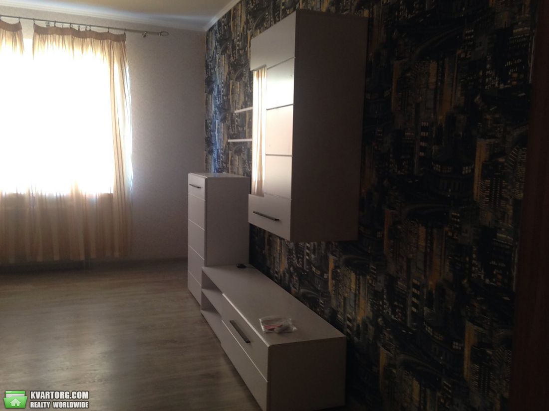 Rent out 1-room apartment. Киев,  Ясиноватский пер — photo 5
