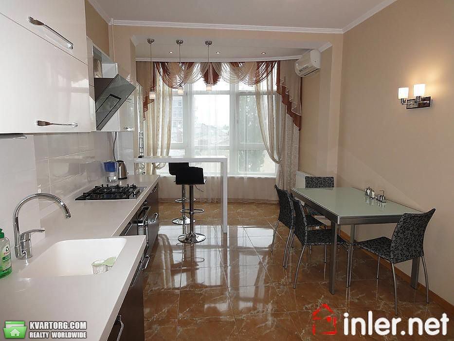 Rent out 3-room apartment. Одесса, Ясная — photo 1
