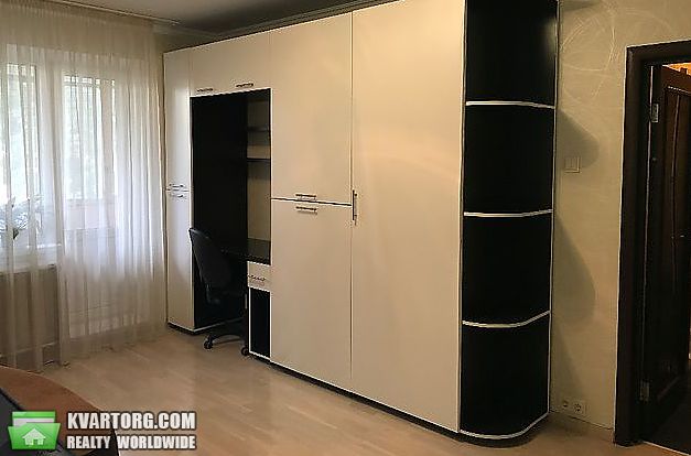 Sell 2-room apartment. Киев,  Смолича — photo 3