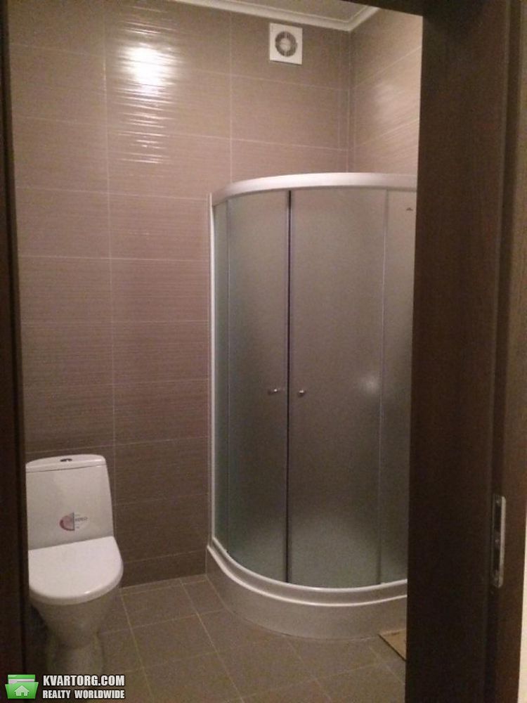 Rent out 3-room apartment. Киев,  Кловский спуск — photo 7
