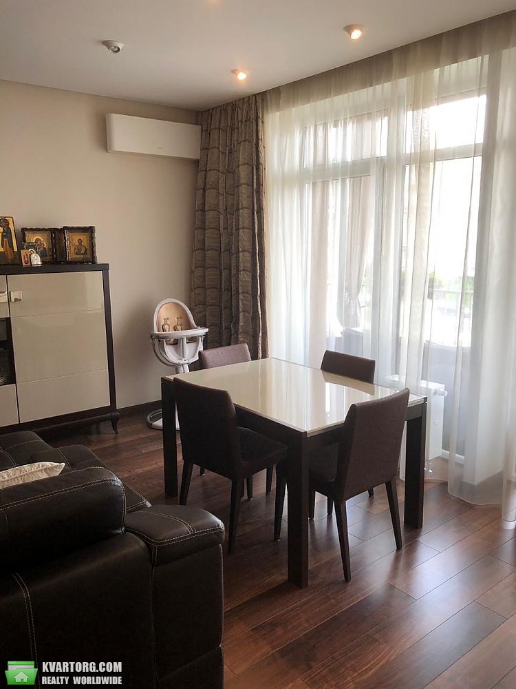 Rent out 2-room apartment. Киев, Замковецкая — photo 5