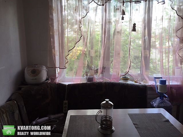 Sell 3-room apartment. Киев,  Березняковская — photo 8