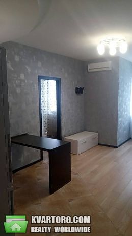 Rent out 2-room apartment. Киев,  Островского — photo 3