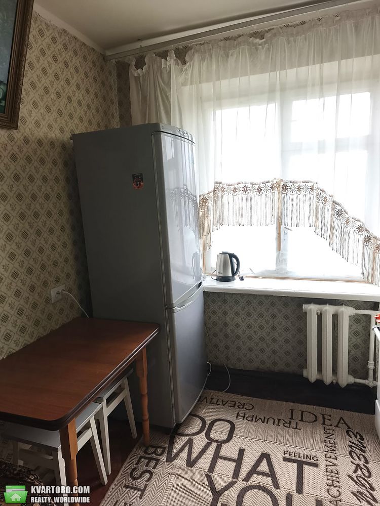 Rent out 1-room apartment. Киев,  Набережно-Корчеватская — photo 4