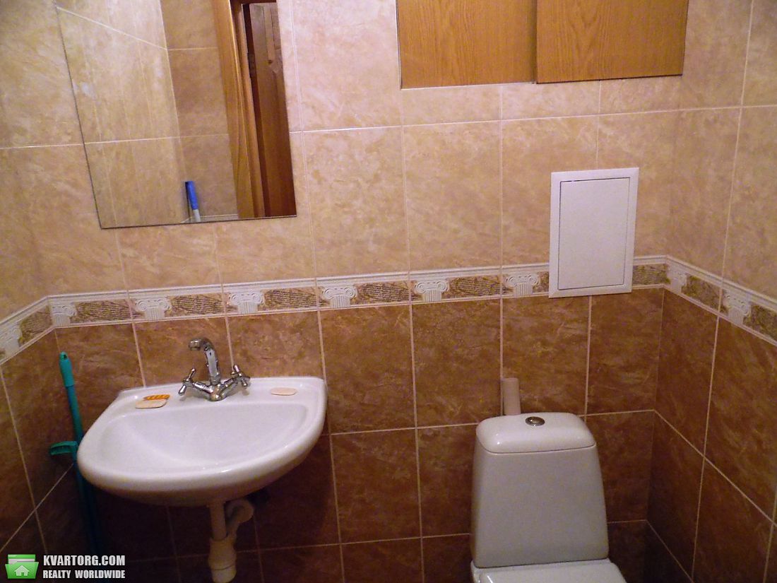 Rent out 2-room apartment. Киев,  Пчелки — photo 8