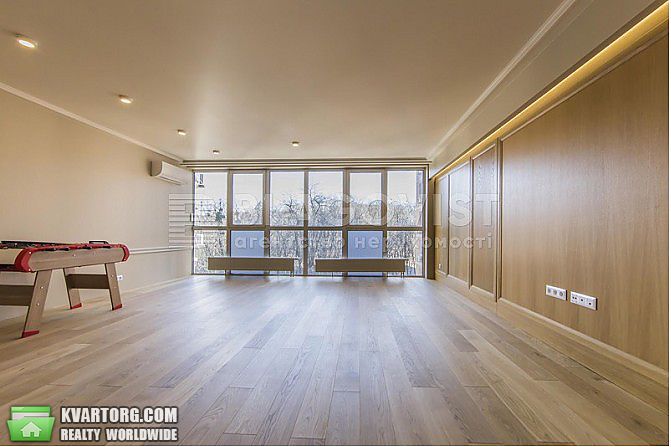 Sell 4-room apartment. Киев,  Димитрова — photo 1