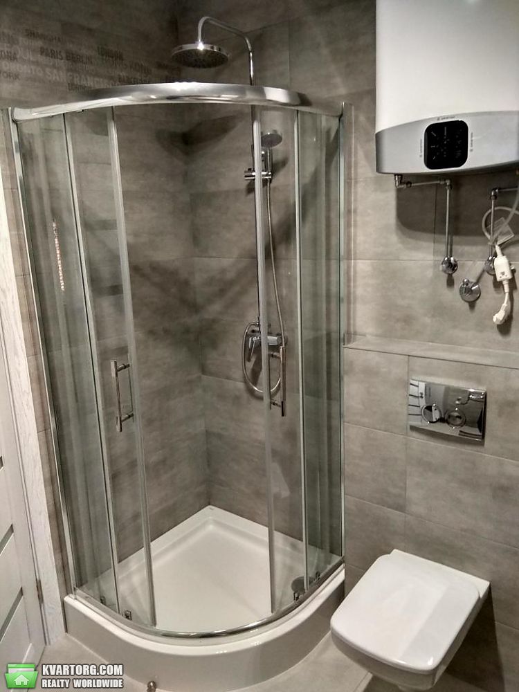 Rent out 2-room apartment. Киев,  Златоустовская — photo 9