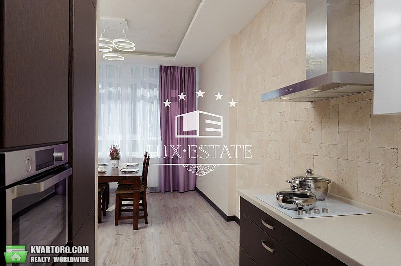 Rent out 2-room apartment. Киев,  Щорса — photo 1