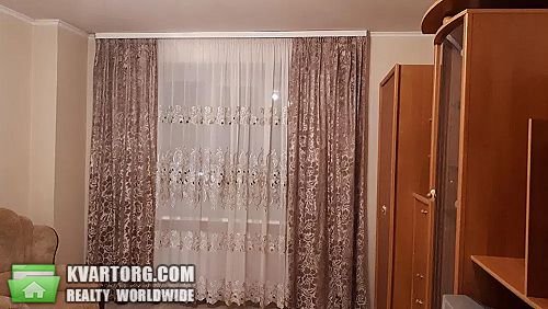 Rent out 2-room apartment. Киевская обл., Соборная — photo 1