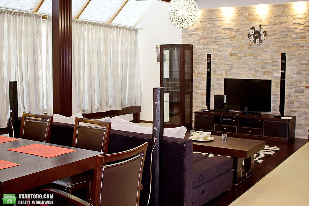Rent out multi-room apartment. Киев,  Жилянская — photo 2