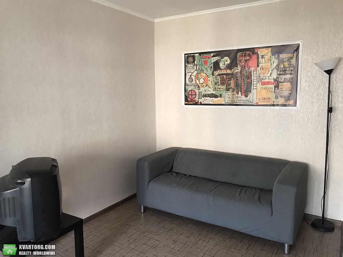 Rent out 1-room apartment. Киев, Демеевская — photo 1