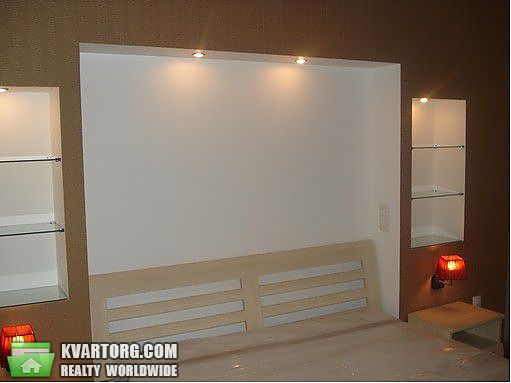 Rent out 2-room apartment. Киев,  Нижний Вал — photo 1