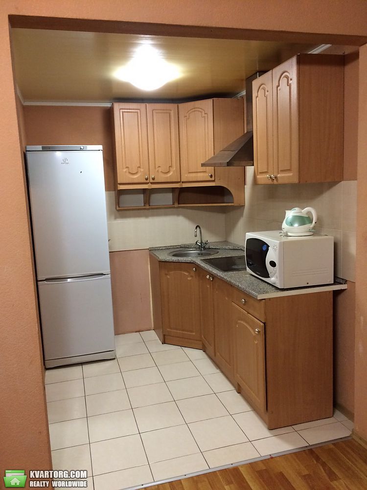 Rent out 2-room apartment. Днепропетровск, Кирова — photo 1
