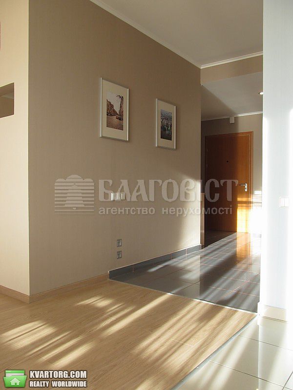 Rent out 1-room apartment. Киев,  Жилянская — photo 9