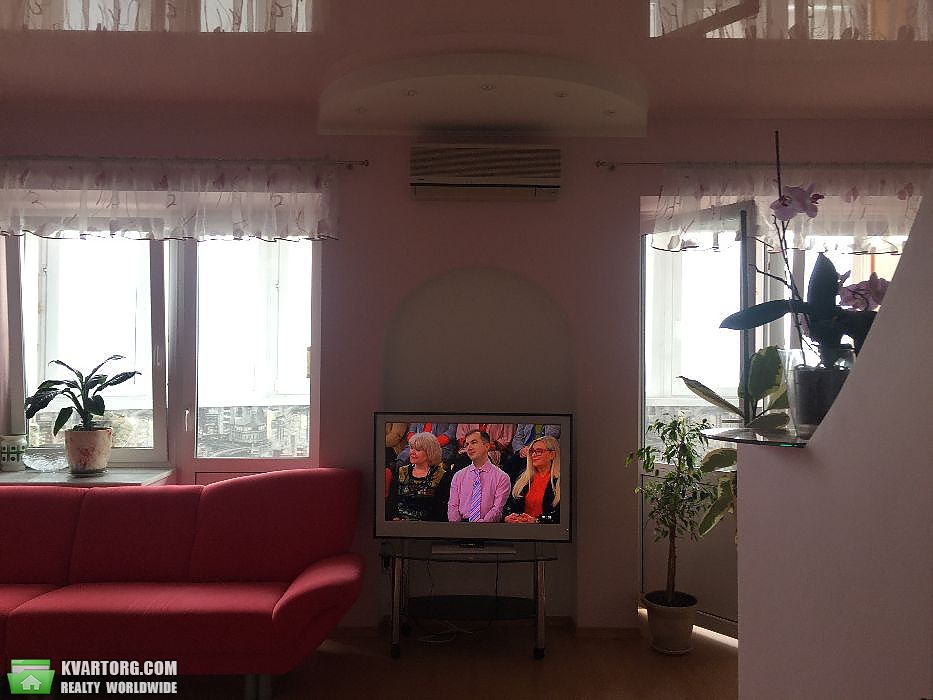 Sell 1-room apartment. Киев,  Героев Сталинграда пр — photo 1