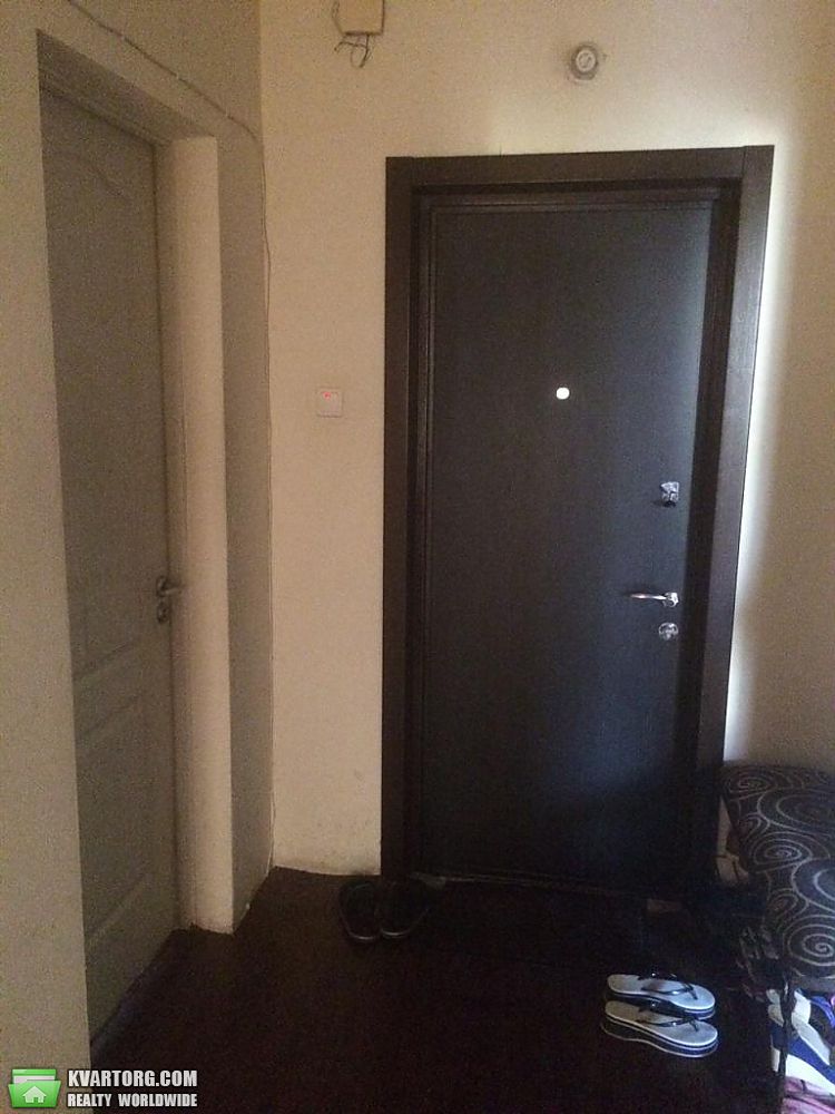 Sell 4-room apartment. Киев,  Радунская — photo 1