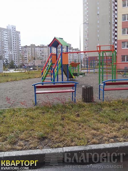 Sell 3-room apartment. Киев, Милославская — photo 3