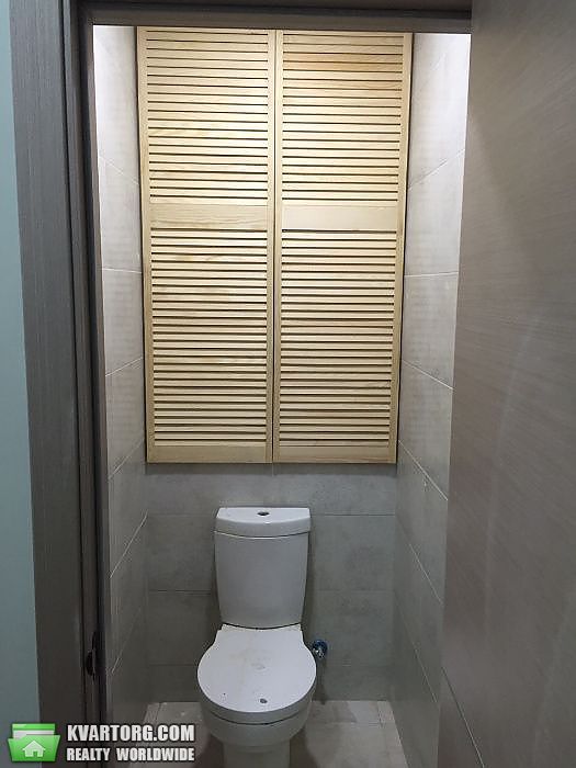 Rent out 2-room apartment. Киев,  Комбинатная — photo 9