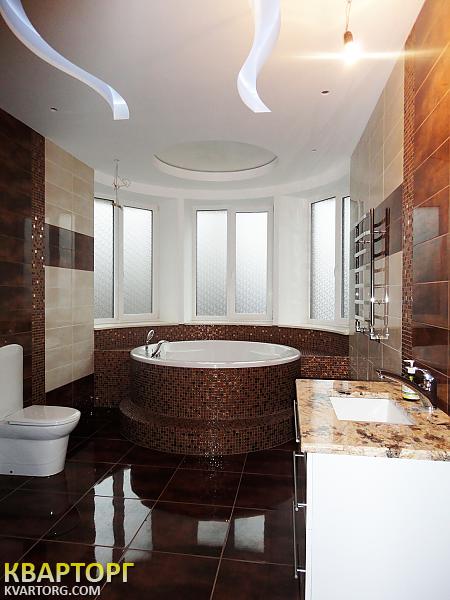 Sell house. Киев,  Лесная — photo 8