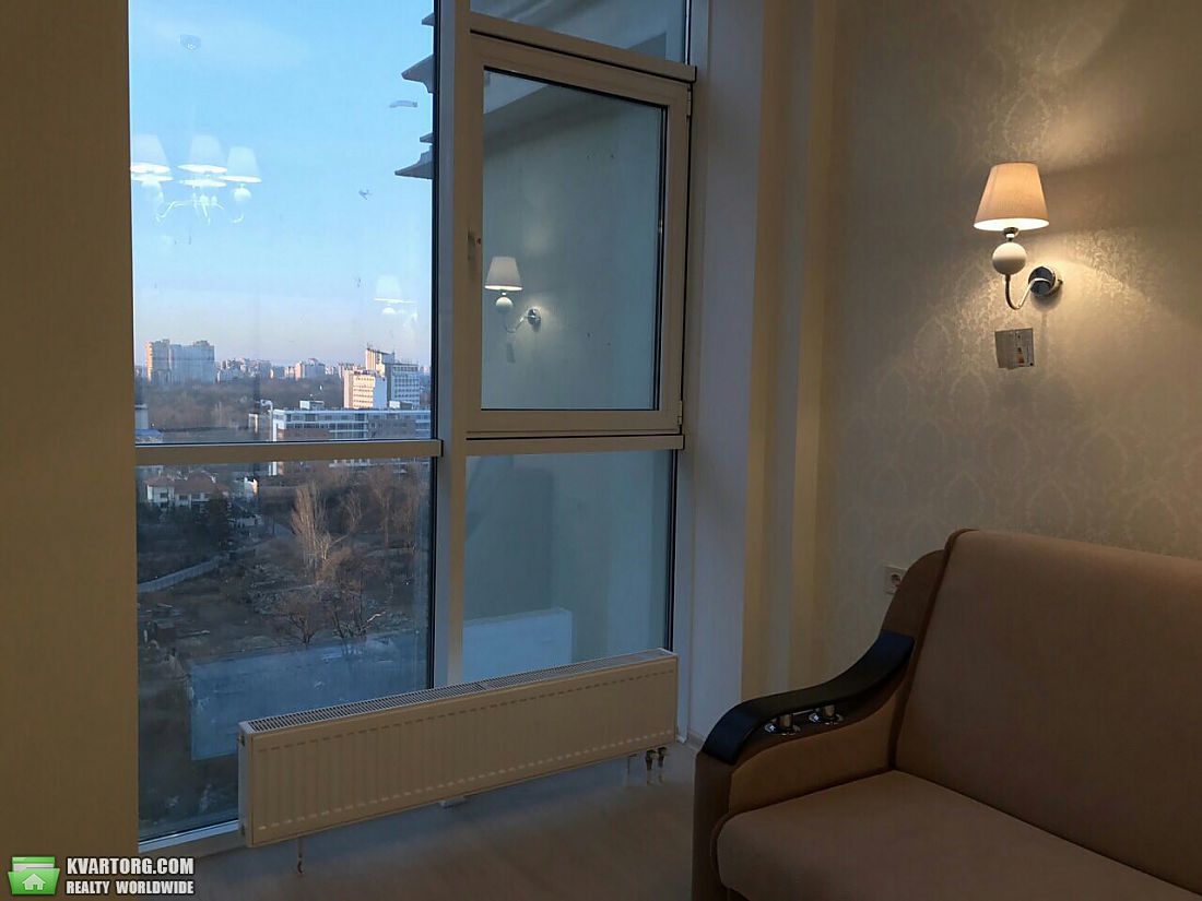 Rent out 2-room apartment. Одесса, Французский бульвар — photo 2