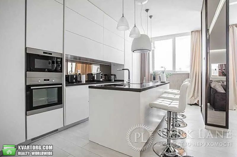 Rent out 2-room apartment. Киев,  Драгомирова — photo 1