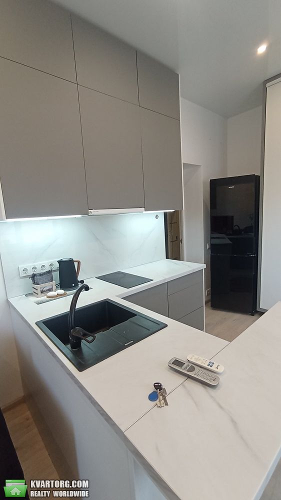 Rent out 1-room apartment. Киев, Залізнична — photo 5