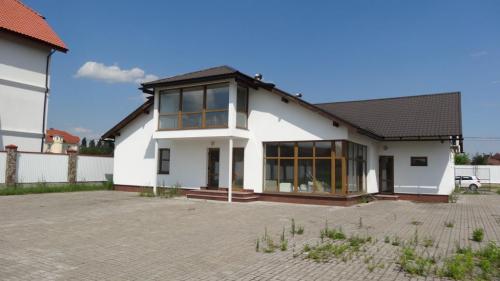 Sell house. Киевская обл., Петровское — photo 1