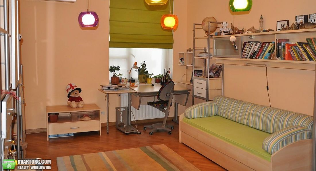 Rent out 4-room apartment. Киев,  Старонаводницкая — photo 4