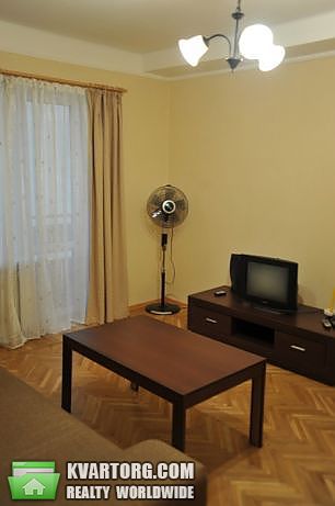 Rent out 2-room apartment. Киев,  Большая Васильковская — photo 3