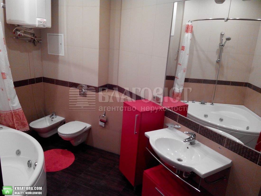 Rent out 4-room apartment. Киев,  Музейный пер — photo 4